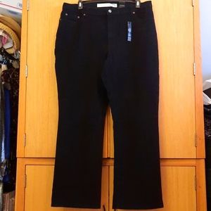 +SZ NWT Venezia SZ 22 Average Black Bootcut Jeans.